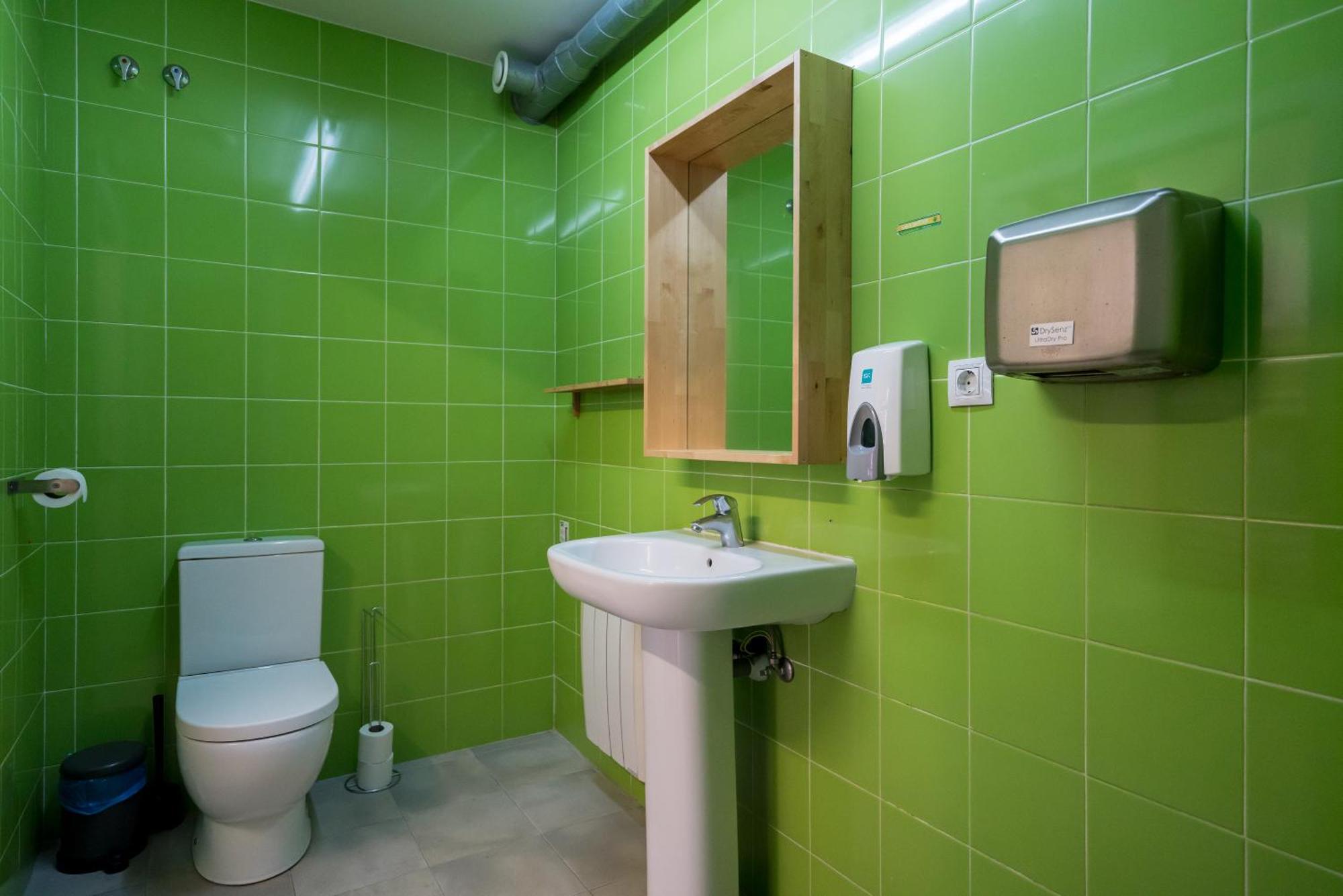 Ganbara Hostel - Self Check In Bilbao Exterior photo